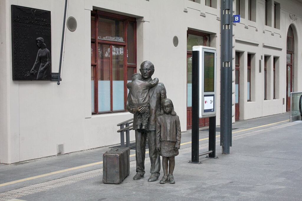 Gedenken an den Holocaust - Praha hlavní nádraží (Foto: Benno Bickel)